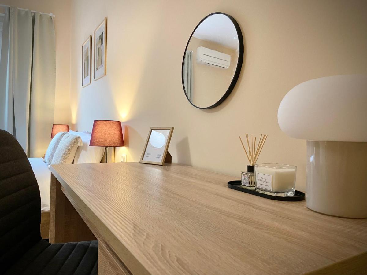 Top Centre Sofia Apartment For 6 Guests Exterior foto